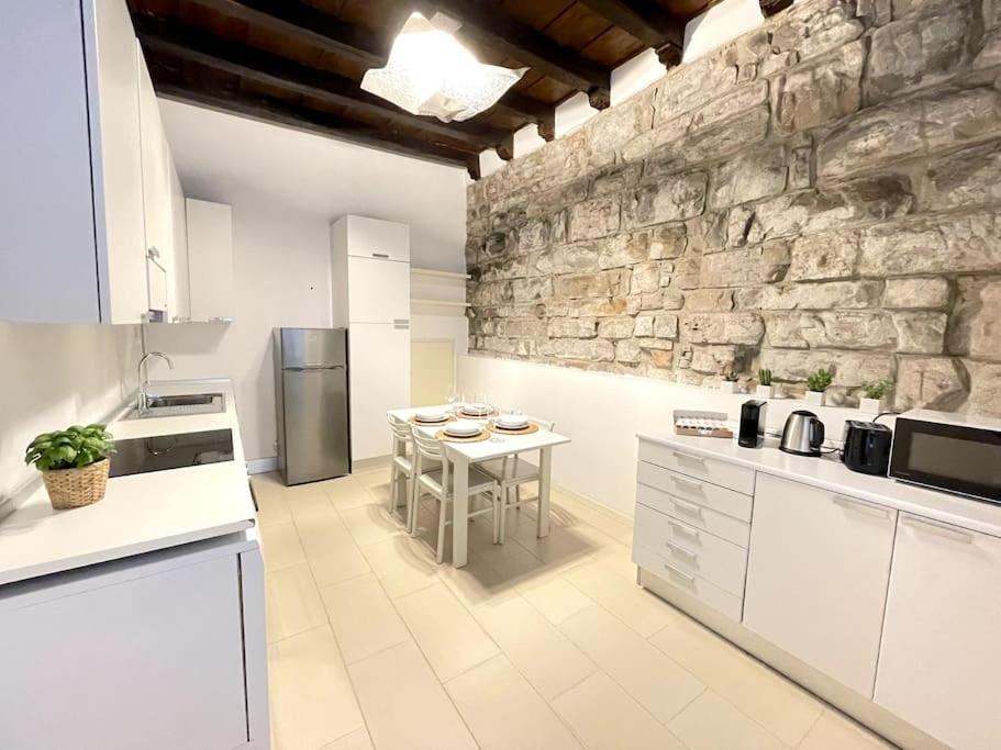 Tower Gombito'S Apartment แบร์กาโม ภายนอก รูปภาพ