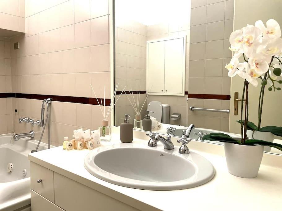 Tower Gombito'S Apartment แบร์กาโม ภายนอก รูปภาพ